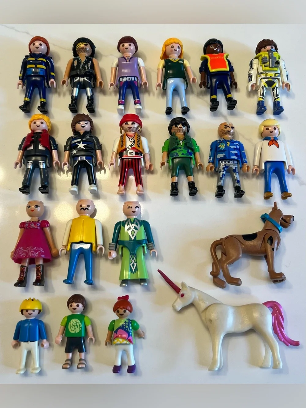 20 Playmobil Figures